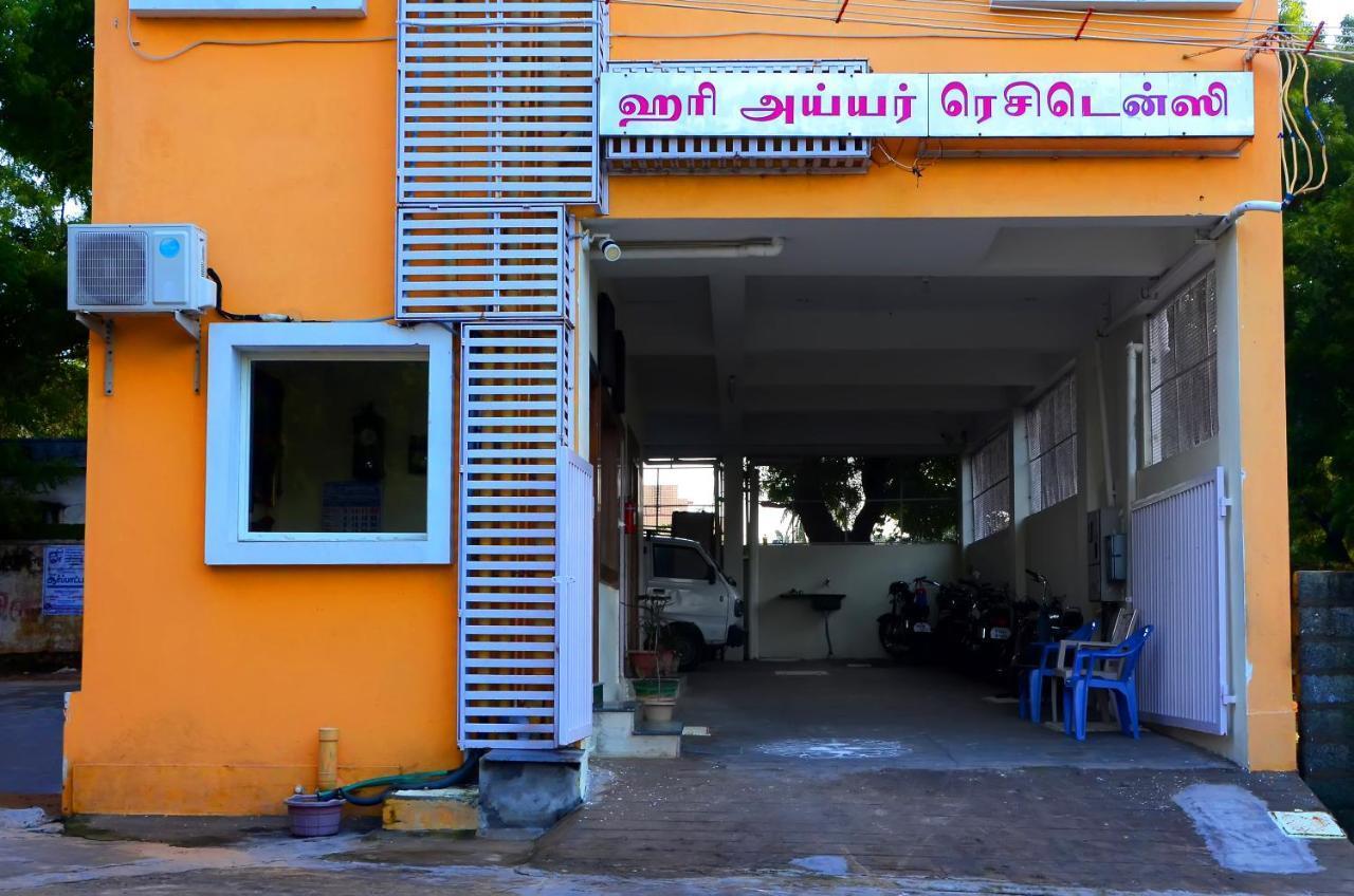 Готель Hari Iyer Residency Тіруччендур Екстер'єр фото